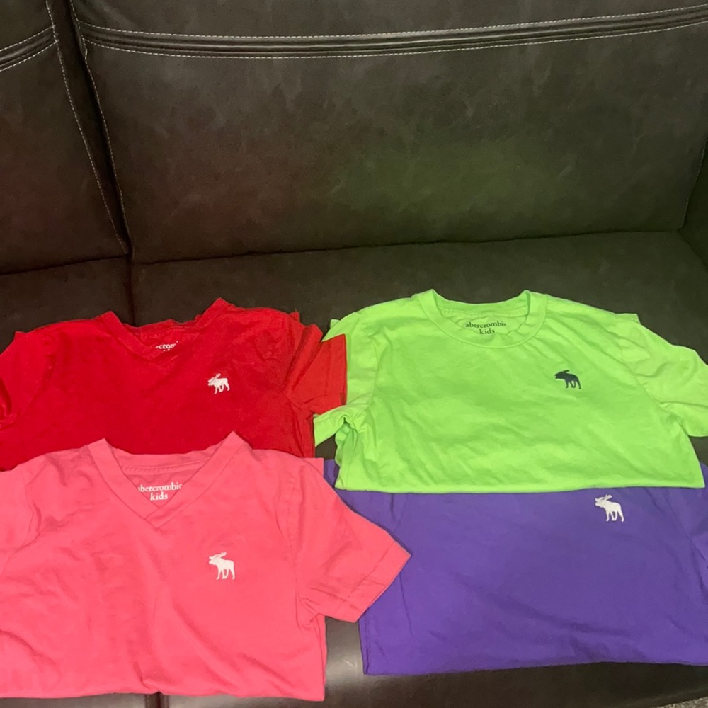 4  T-shirt